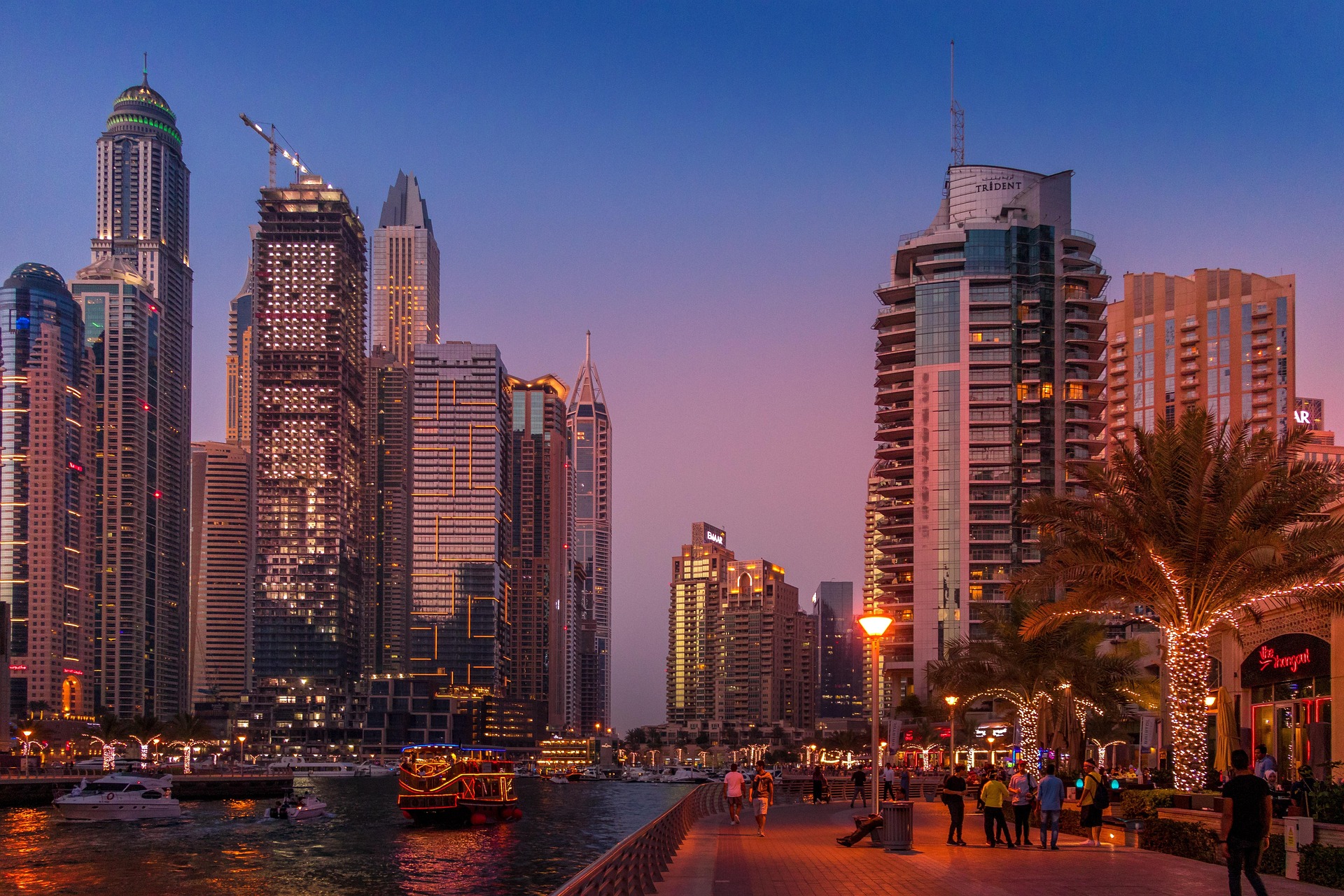 dubai 3720069 1920